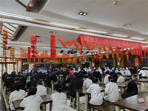 后勤产业集团饮食服务中心开展食品安全知识培训，提升餐饮服务质量