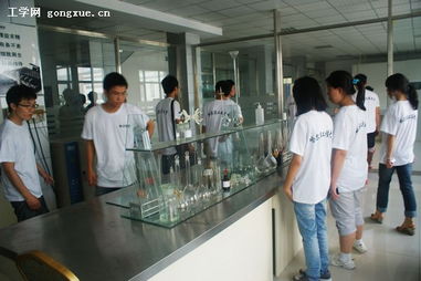 传承红色记忆，品味时代发展——动力学院三下乡服务队参观毛岸青纪念馆与徽记食品厂餐饮服务实践记